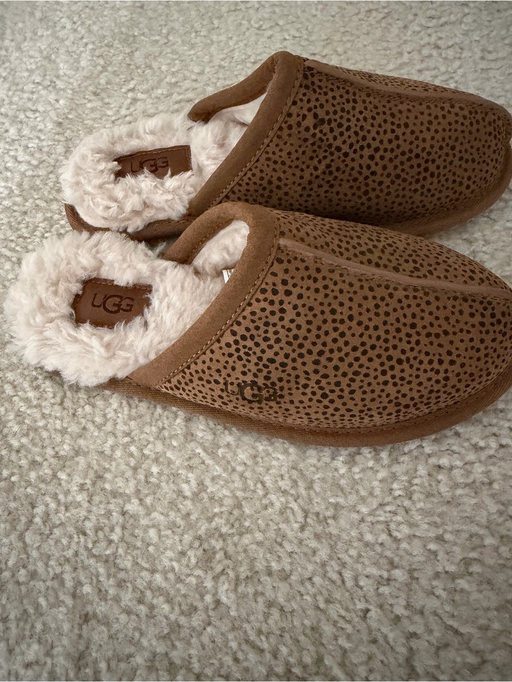 UGG‎ SCUFFETTE CHEETAH PRINT SUEDE SHEARING LINED SLIPPERS CHESTNUT Size 5 NWOT